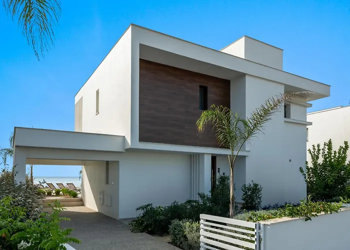 Serenity Waves 3 Vila *